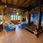 Casa La Capilla * Borines