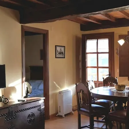 Casa La Capilla Borines