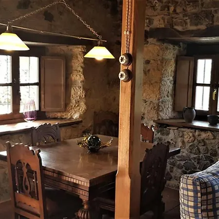 Casa La Capilla Borines